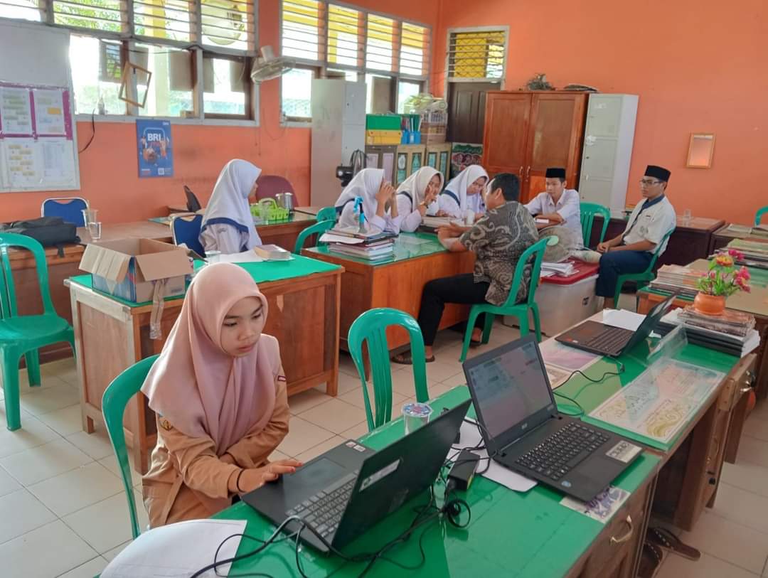 Uji Coba KSM di MTsN 2 Tanjung Jabung Barat
