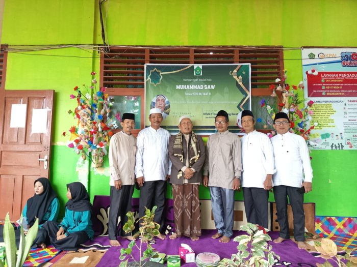 MTsN 2 Tanjung Jabung Barat Rayakan Maulid Nabi SAW MTsN 2 Tanjung Jabung Barat Rayakan Maulid Nabi SAW