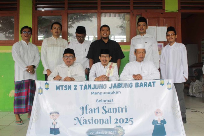 Santri Madrasah Berperan dalam Memaknai Hari Kemerdekaan Santri Madrasah Berperan dalam Memaknai Hari Kemerdekaan