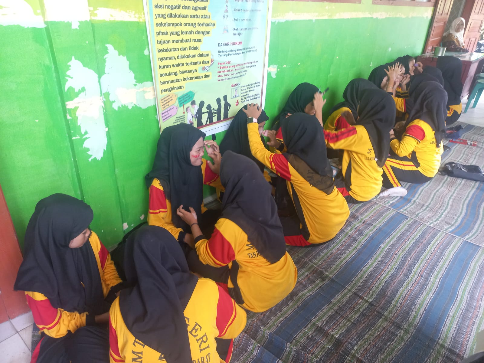 Class Meeting di Madrasah Tsanawiyah Negeri 2 Tanjung Jabung Barat Class Meeting di Madrasah Tsanawiyah Negeri 2 Tanjung Jabung Barat