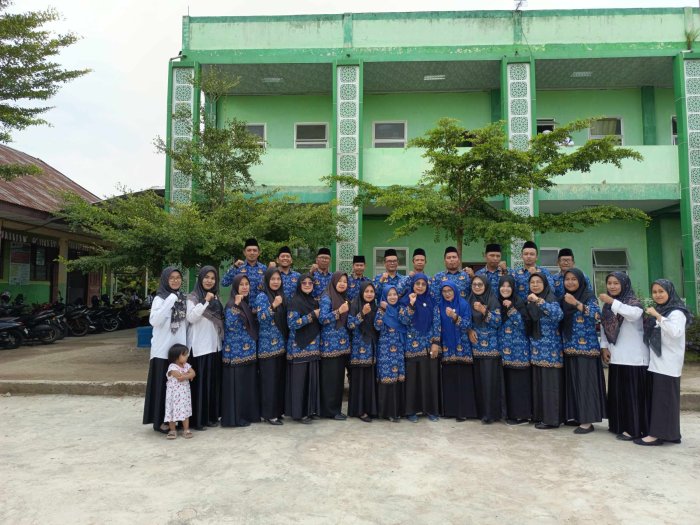MTsN 2 Peringati Hari Pahlawan dengan Semangat Persatuan